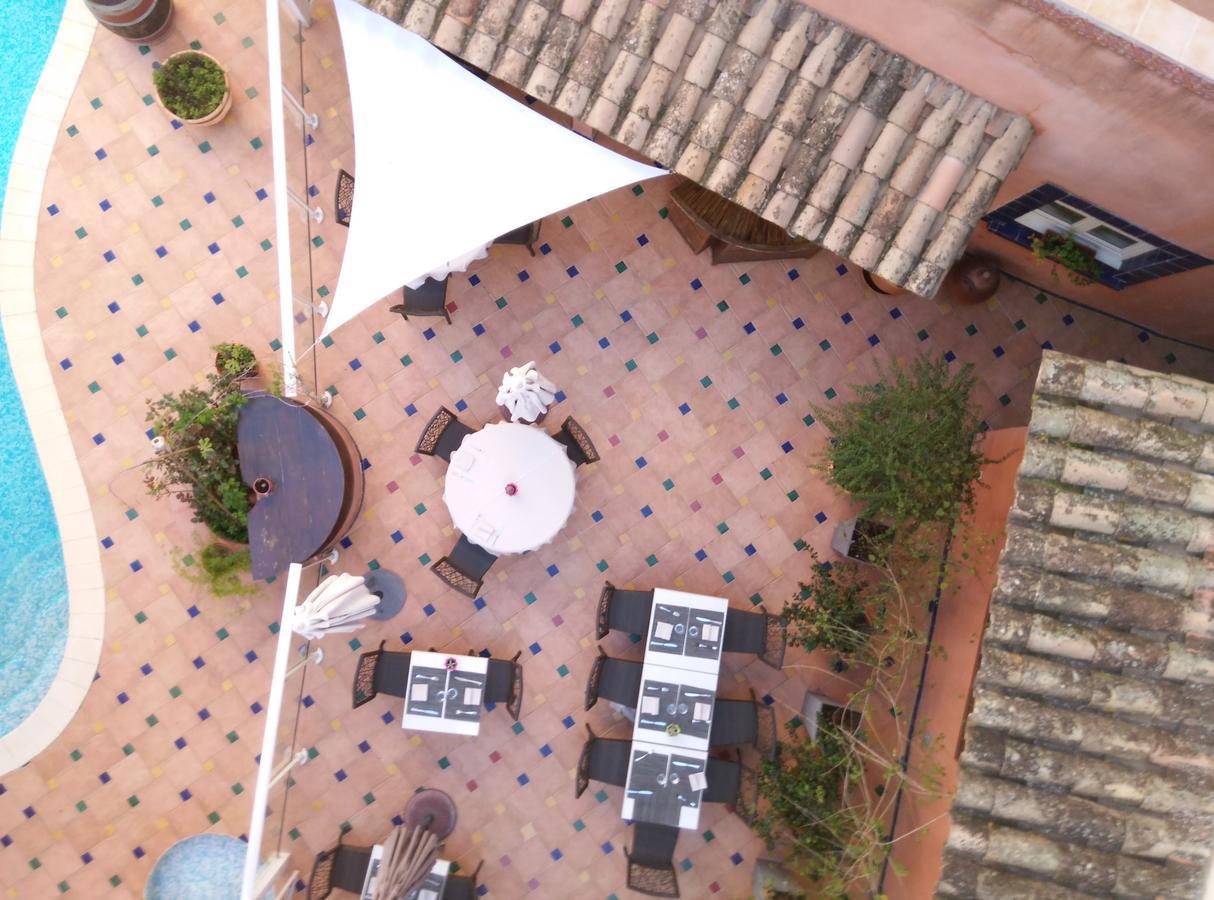 Logis Hotel Restaurant De La Paix Lodève Dış mekan fotoğraf
