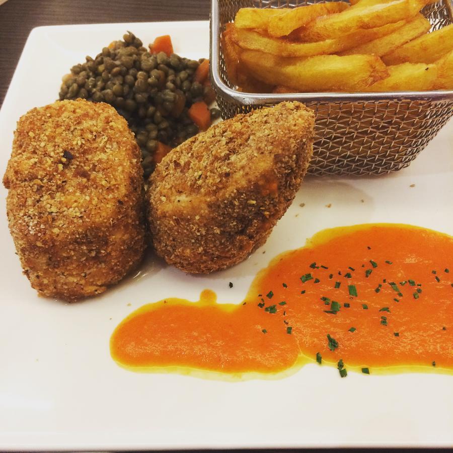 Logis Hotel Restaurant De La Paix Lodève Dış mekan fotoğraf