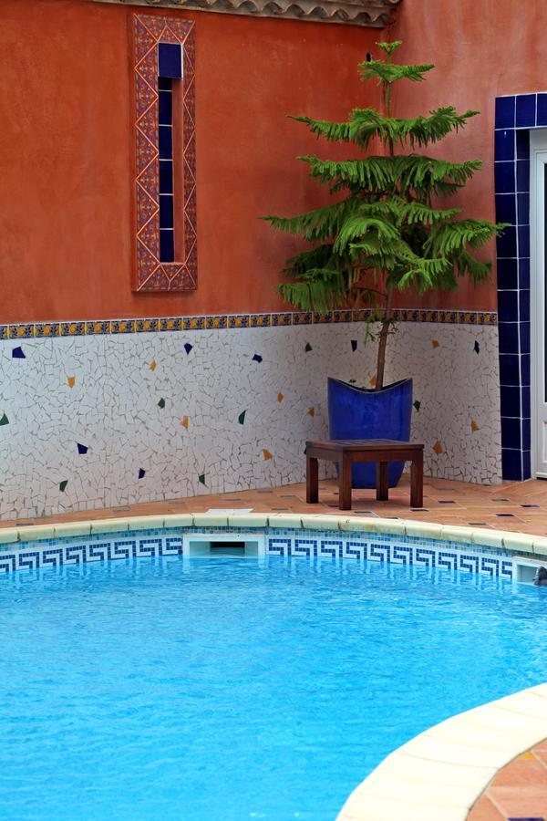 Logis Hotel Restaurant De La Paix Lodève Dış mekan fotoğraf